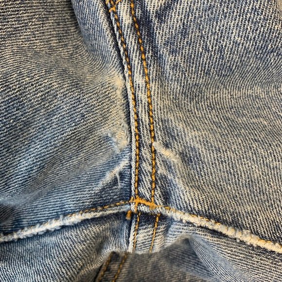 Men's 501 Levi's Mom Jeans - Picture 9 of 9